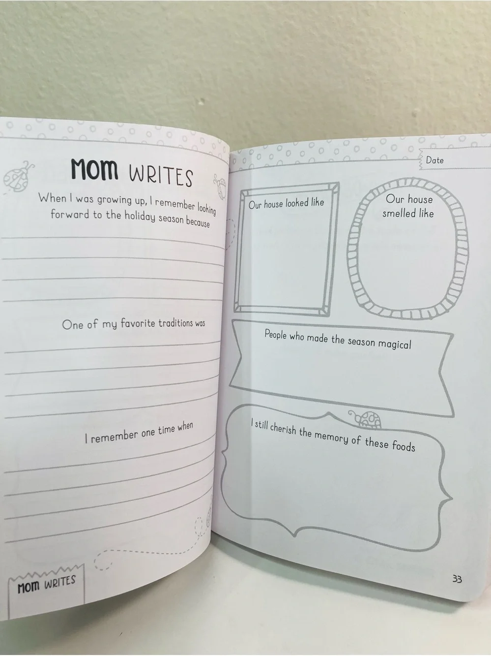 Journal: Love, Mom and Me: A Mother & Daughter Keepsake Journal